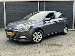 Hyundai i20 - 1.2 i-Drive Cool Airco / 80.897 KM dealer ond