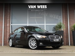 BMW 3-serie Coupé - 325i E92 Executive | 218 pk | Automaat | NL auto | NAP | Xenon | Trekhaak | Sportstuur | C