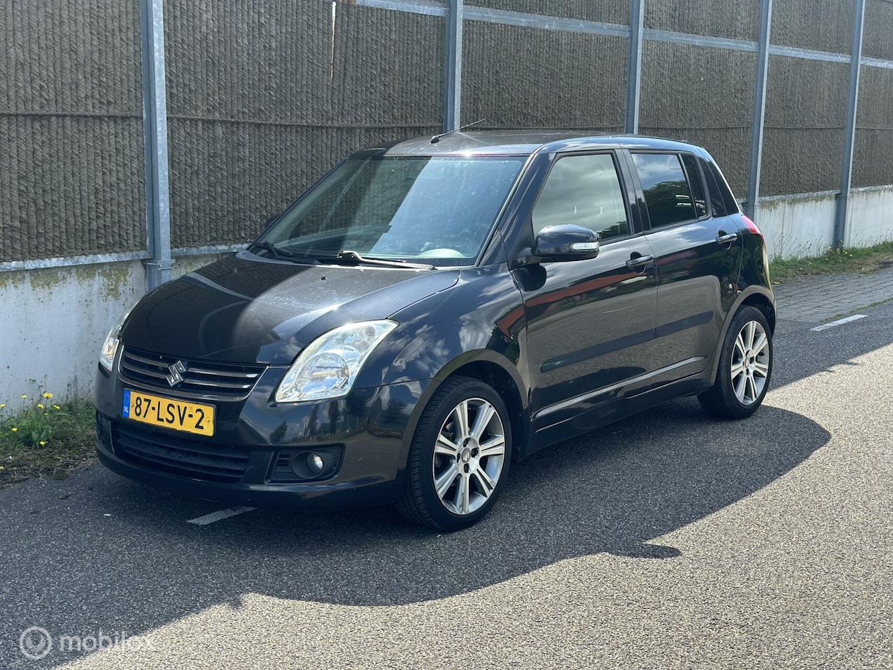 Suzuki Swift - 1.3 Bandit NAP|AIRCO|ISOFIX|APK - AutoWereld.nl