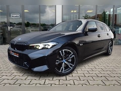 BMW 3-serie Touring - 320e M-Sport | ACC | Pano | Trekhaak |