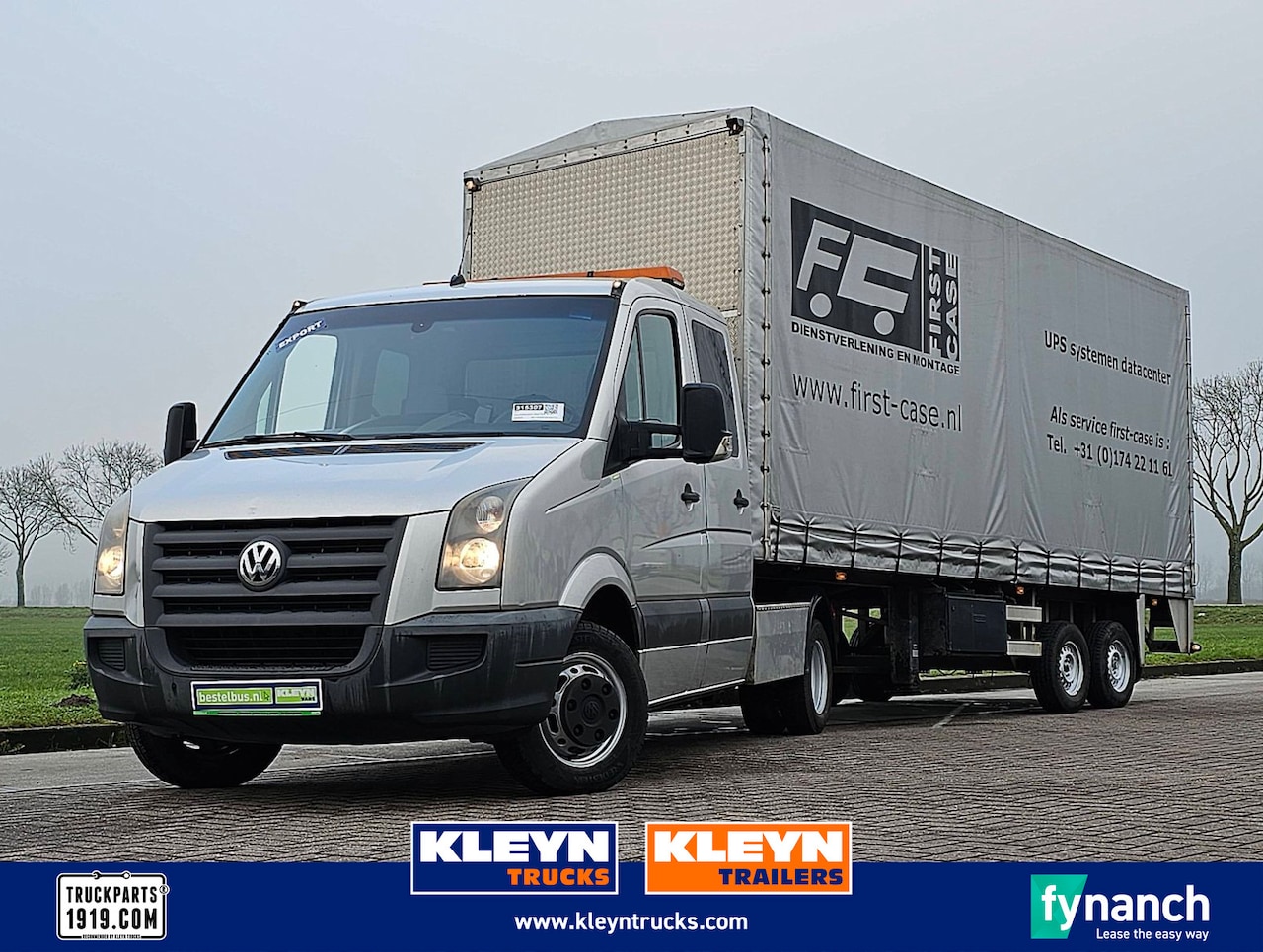 Volkswagen Crafter - 50 2.5 160 DC TREKKER - AutoWereld.nl