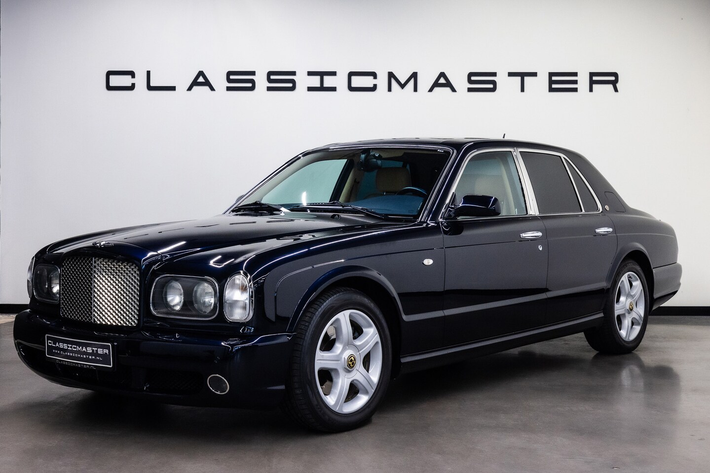 Bentley Arnage - 6.8 V8 R 6.8 V8 R - AutoWereld.nl