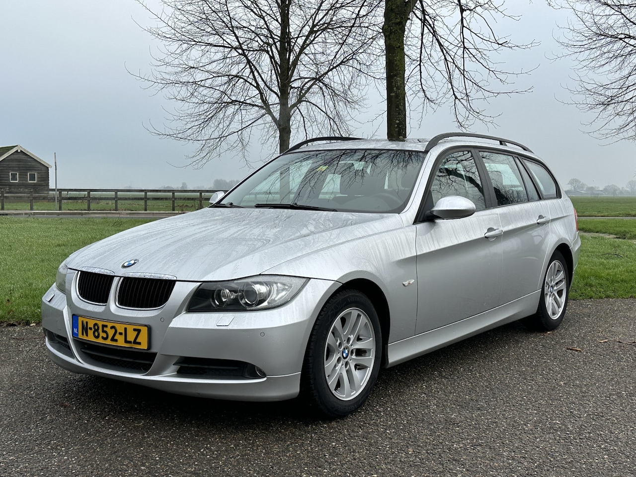 BMW 3-serie Touring - 320i Executive Automaat - AutoWereld.nl