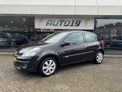 Renault Clio - 1.4-16V Dynamique Comfort