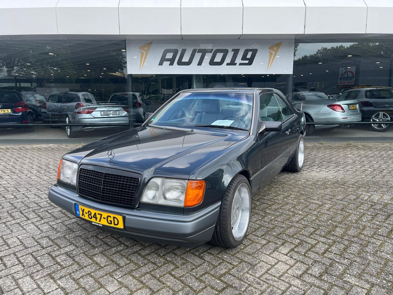 Mercedes-Benz 200-serie - 220 CE (C124) Elegance - AutoWereld.nl