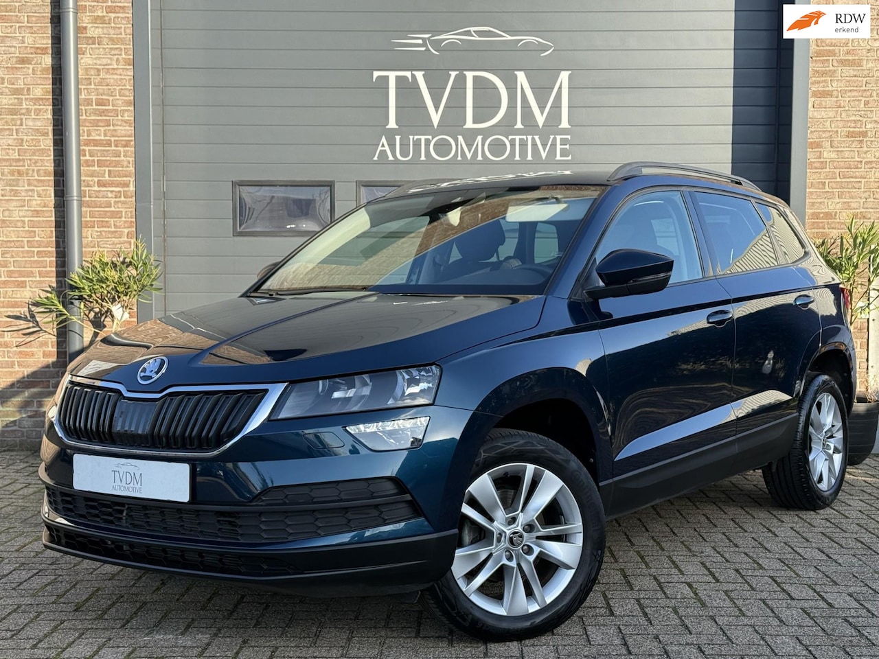 Skoda Karoq - 1.5 TSI ACT Business Edition Apple Carplay, Stoelverw - AutoWereld.nl