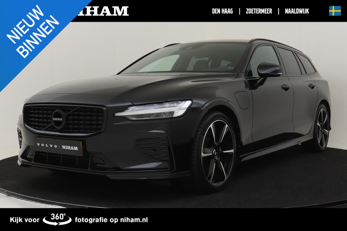 Volvo V60 - T6 TWIN ENGINE AWD R-DESIGN -PANO.DAK|HEAD-UP DISP.|HARMAN&KARDON|ADAP.LED|19"|STYLING|BLA - AutoWereld.nl