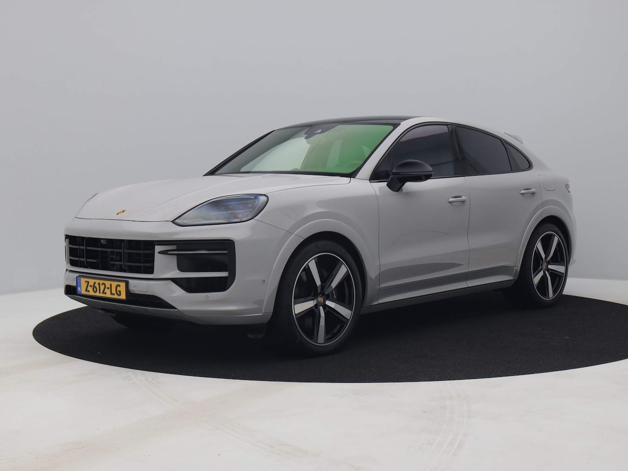 Porsche Cayenne Coupé - 3.0 E-Hybrid | SPORTDESIGN | 360° | PANO | ADAPTIVE | BOSE | LUCHTVERING | TREKHAAK - AutoWereld.nl