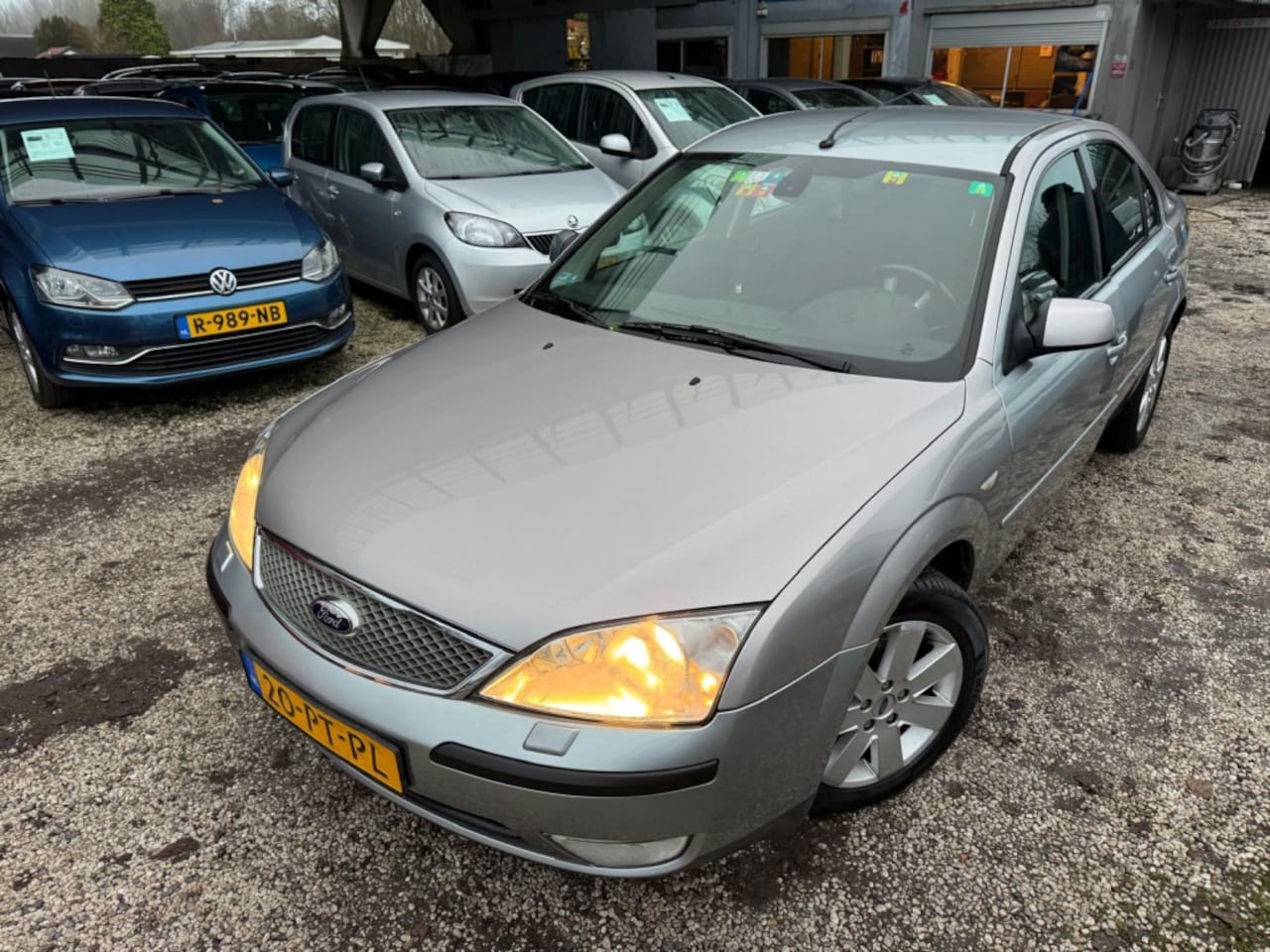 Ford Mondeo - 2.0-16V Futura 2.0-16V Futura - AutoWereld.nl