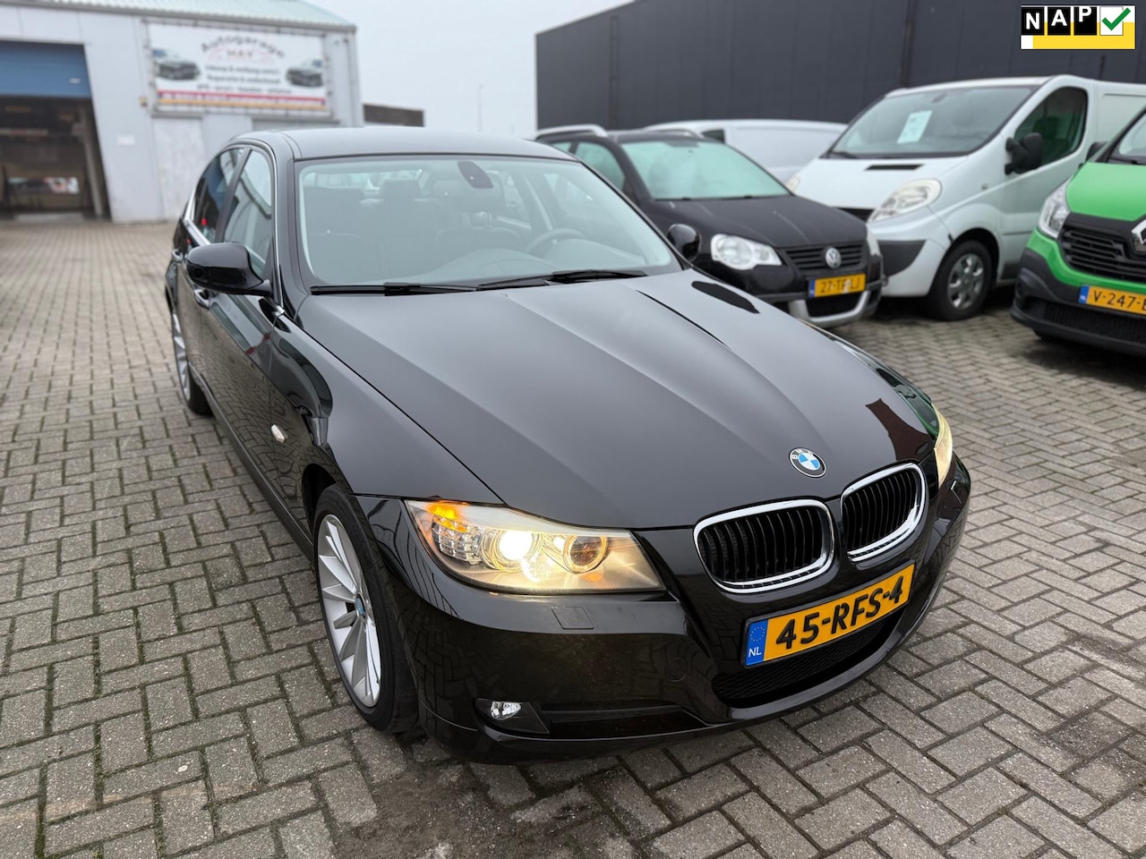 BMW 3-serie - 318i Luxury Line 318i Luxury Line - AutoWereld.nl