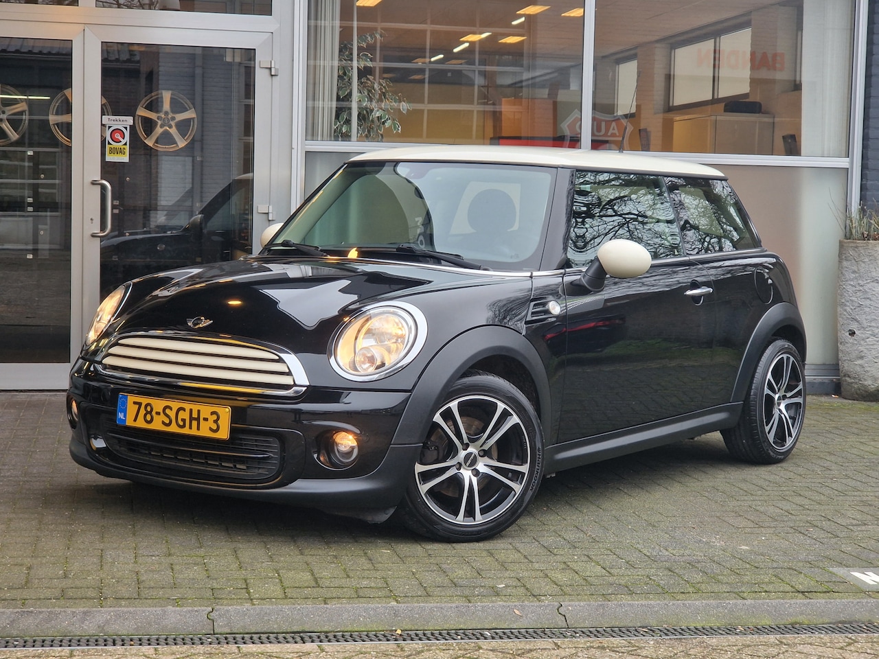 MINI One - Mini 1.6 MINIMALIST Business Line AIRCO / NAP / CRUISE - AutoWereld.nl