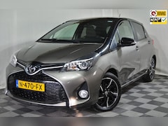 Toyota Yaris - 1.3 VVT-i Dynamic Bi-Tone / Navi./ Camera / Led