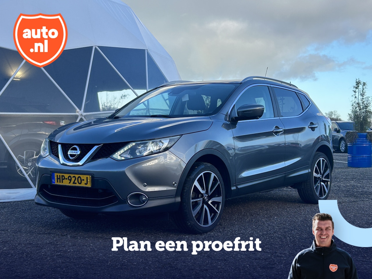 Nissan Qashqai - 1.6 Tekna | Panoramadak | Trekhaak | Camera | 19" velgen | - AutoWereld.nl