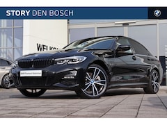 BMW 3-serie - 320e High Executive M Sport Automaat / M Sportstoelen / Stoelverwarming / LED / Parking As