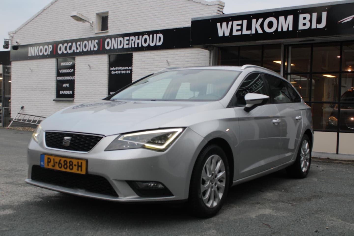 Seat Leon ST - 1.2 TSI Style Business/ Navi / Parkeersensoren / APK nieuw - AutoWereld.nl