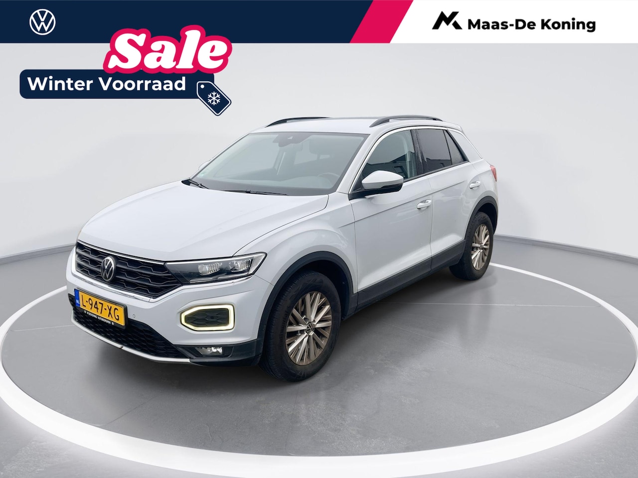 Volkswagen T-Roc - 1.5 TSI Style · Navigatie · Parkeersensoren + camera · Trekhaak - AutoWereld.nl