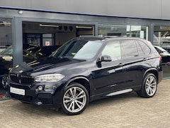 BMW X5 - XDrive40e iPerformance M-PAKKET PANO/CAM/MEMORY/TREKHAAK/LEDER/BOMVOL