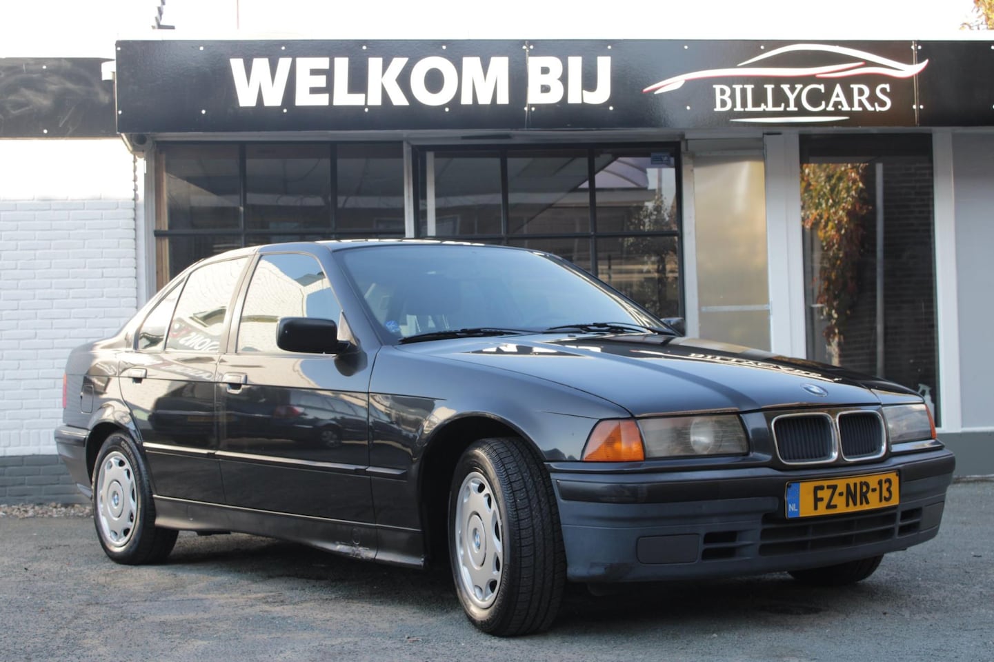 BMW 3-serie - 316i | Nap | nieuwe apk - AutoWereld.nl