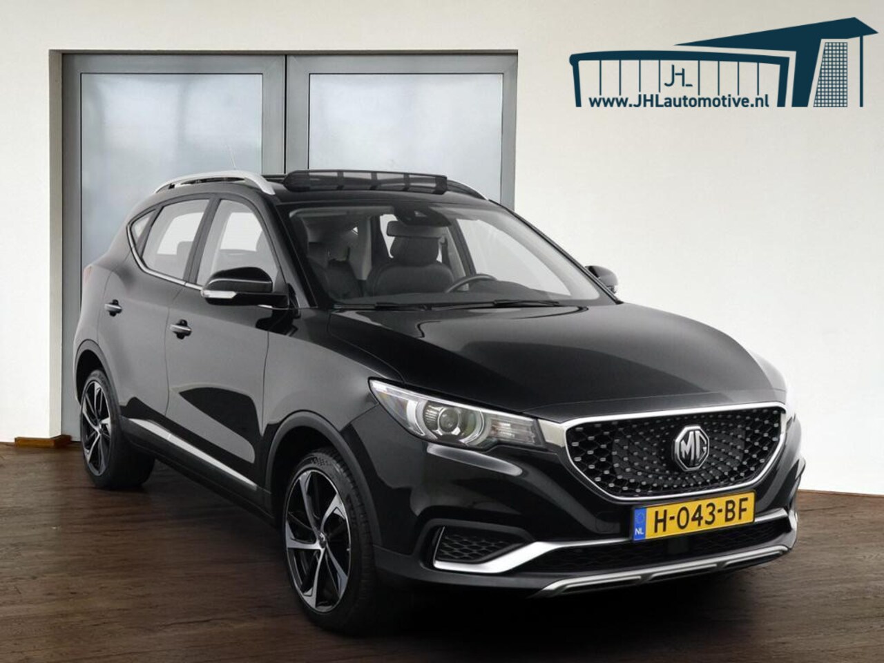 MG ZS - EV Luxury 45 kWh*PANO*LEER*ACC* - AutoWereld.nl