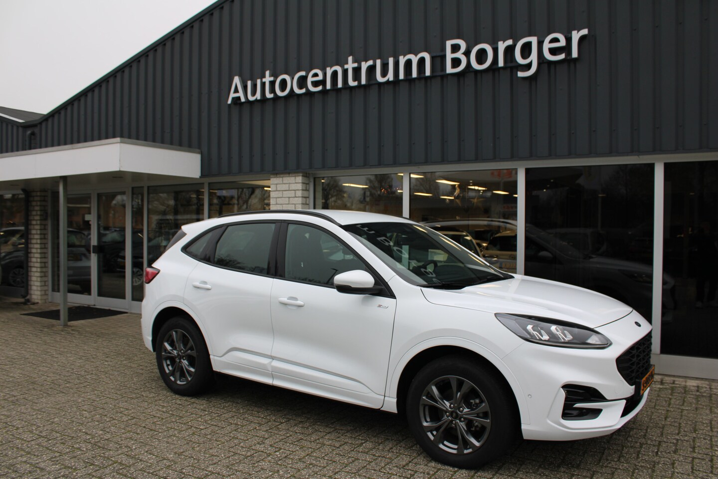 Ford Kuga - 2.5 PHEV ST-Line Navi/18"LM/Clima /Cruise/Camera/Winterpakket - AutoWereld.nl