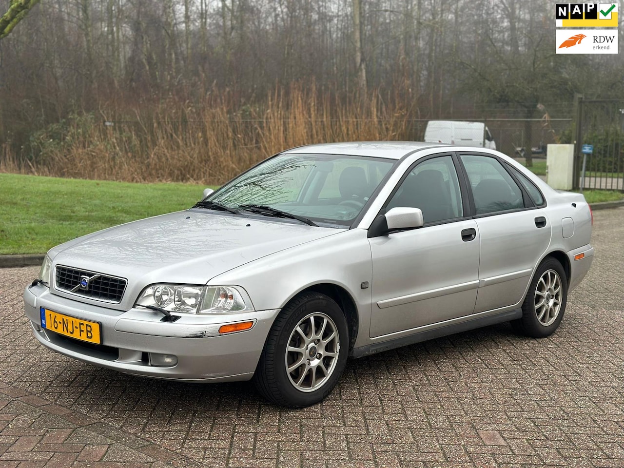 Volvo S40 - 1.8 Europa/APK TOT 24-10-2025 - AutoWereld.nl