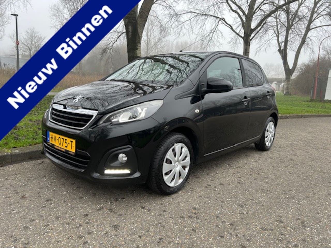 Peugeot 108 - 1.0 e-VTi Active Airco Bluetooth - AutoWereld.nl