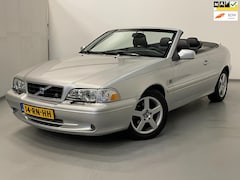 Volvo C70 Convertible - 2.4 T Tourer Black / Aut / NL-auto / Youngtimer