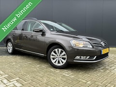 Volkswagen Passat Variant - 1.4 TSI High Executive Line Blue