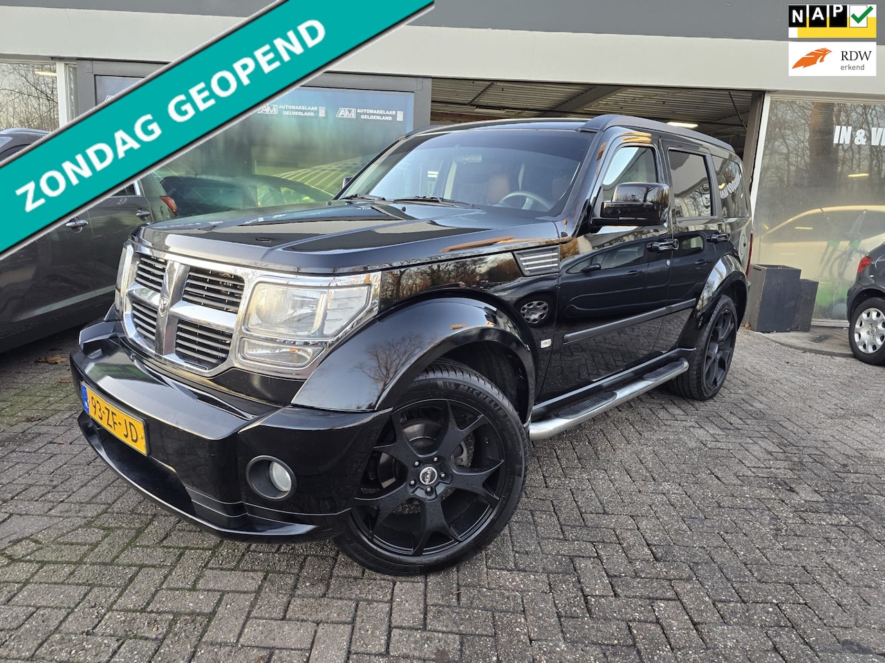 Dodge Nitro - 3.7 V6 SE | 3E EIGENAAR | 12 MND GARANTIE | LEDER | AIRCO | NW APK | - AutoWereld.nl