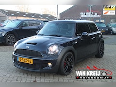 MINI John Cooper Works - 1.6 S, JCW, Panorama, Navi 192pk