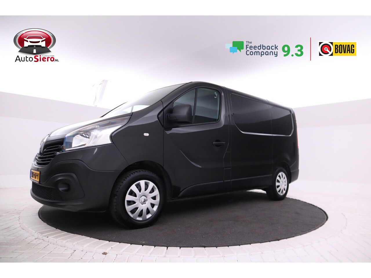 Renault Trafic - 1.6 dCi T27 L1H1 Comfort navigatie, parkeersensoren, ruiten in achterdeuren en zijdeur - AutoWereld.nl