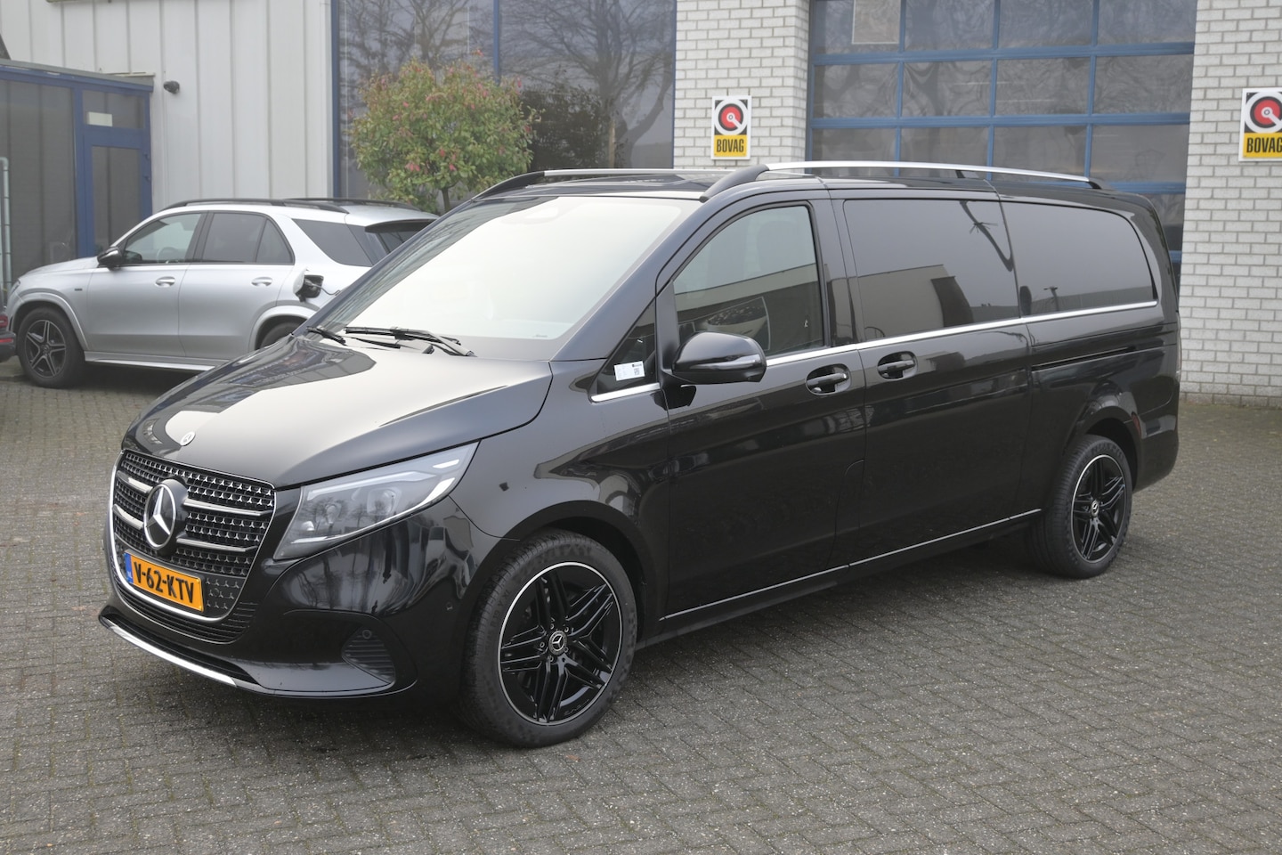 Mercedes-Benz V-klasse - 300d L3 Avantgarde DC Easy pack pakket, Winterpakket met standkachel, Etc. - AutoWereld.nl