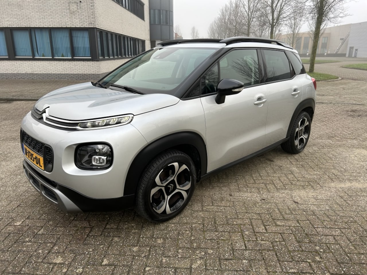 Citroën C3 Aircross - 1.2 PT S&S Shine PANO/NAVI/CRUISE/CARPLAY. - AutoWereld.nl