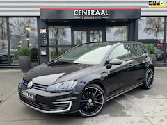 Volkswagen Golf - GTE 1.4 TSI 205PK|Navi|Pdc|Cruise Control|Stoelverwarming|Bluetooth|NL-Auto