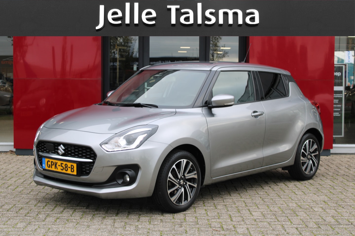 Suzuki Swift - 1.2 Style Smart Hybrid | Navigatie | Climate Control | Cruise Control Adaptief | Dab - AutoWereld.nl