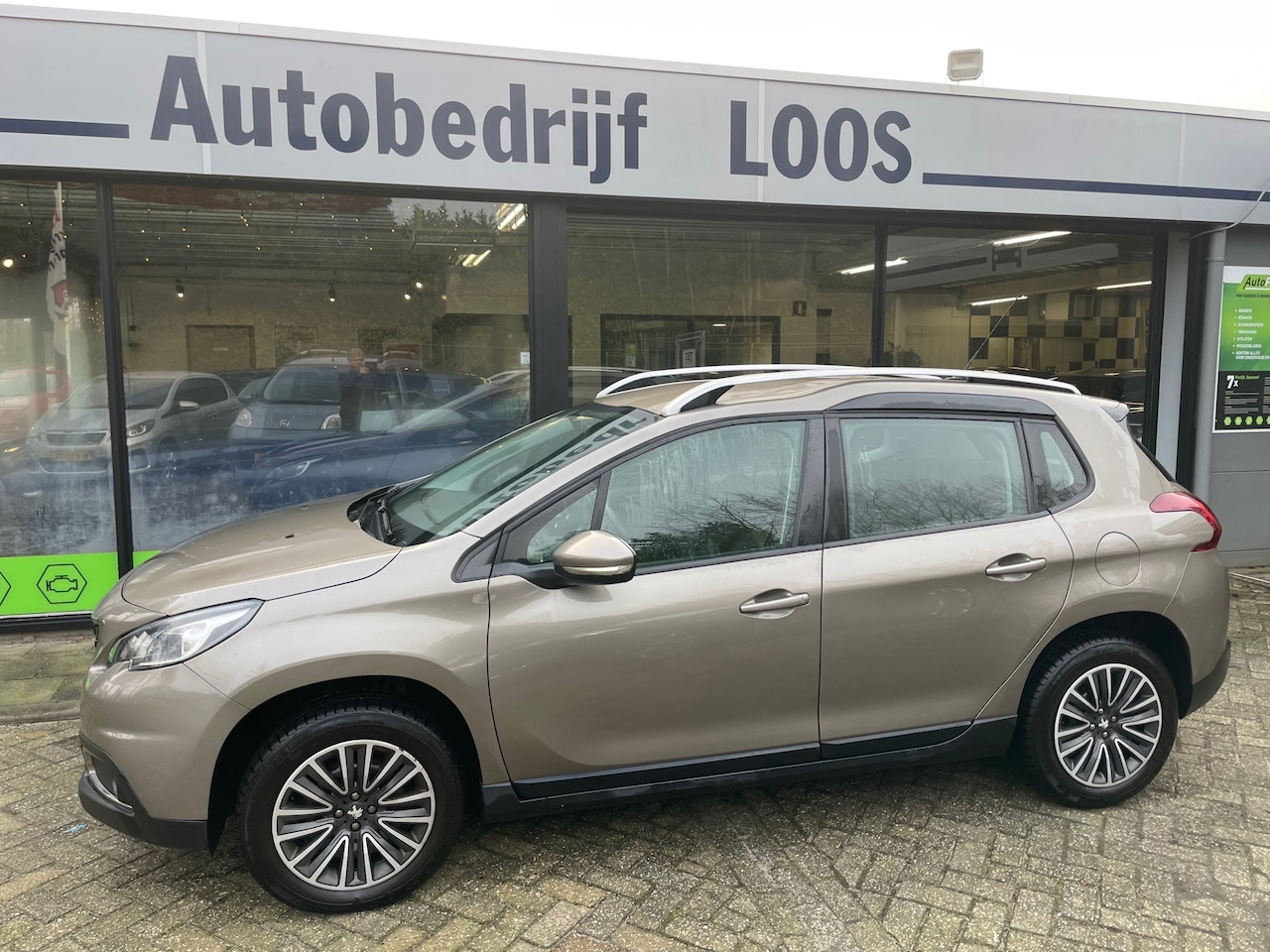 Peugeot 2008 - 1.2 PureTech Active 1.2 PureTech Active - AutoWereld.nl