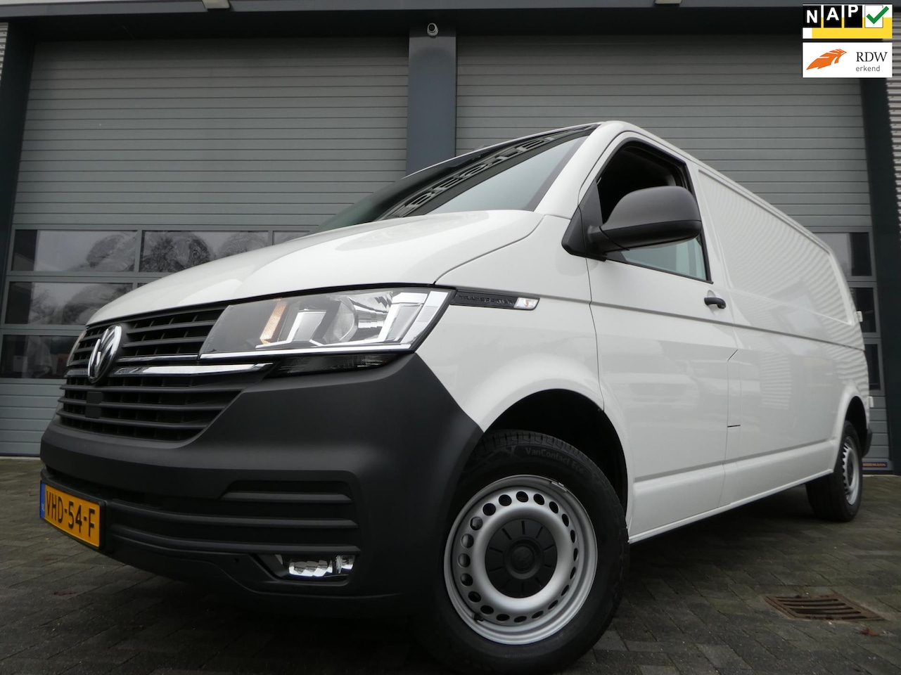 Volkswagen Transporter - 2.0tdi 150pk L2, Automaat, Navigatie, PDC. - AutoWereld.nl