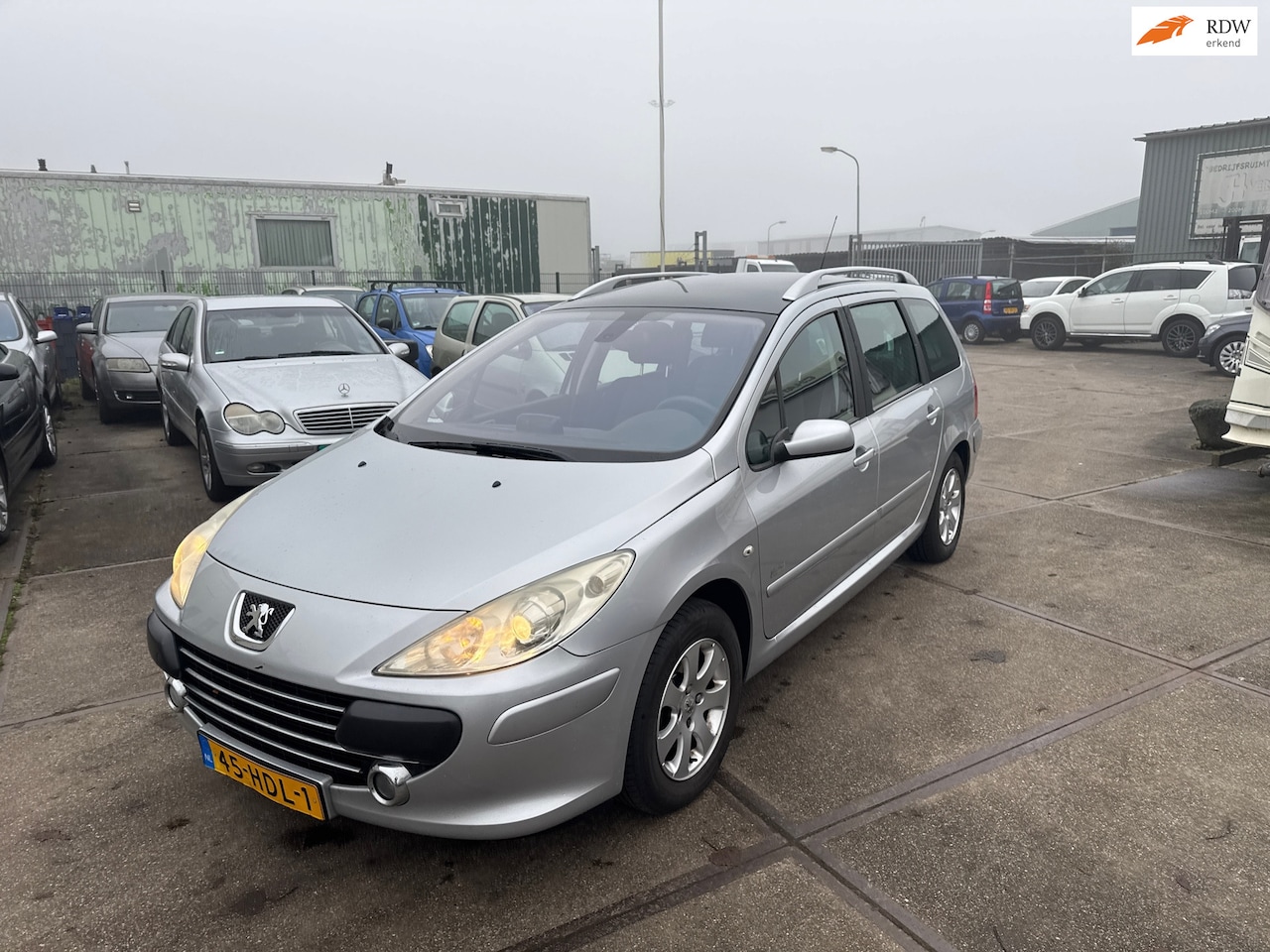 Peugeot 307 SW - 1.6-16V Premium NAV Bioflex [7 Pers] Inruil Mogelijk - AutoWereld.nl