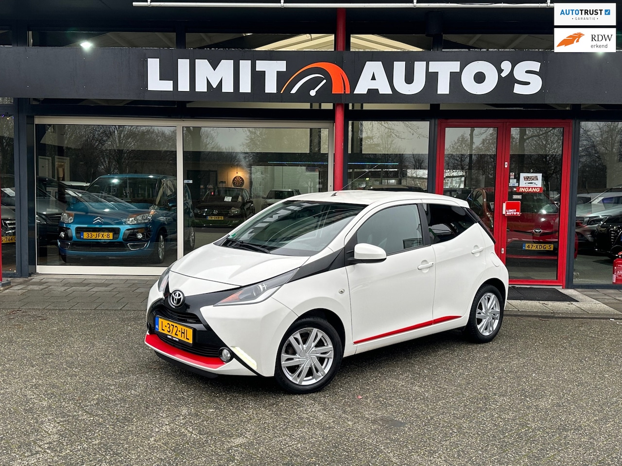 Toyota Aygo - 1.0 VVT-i x-pure Airco/Cruise/Camera/El.ramen/Lmv/5drs/Apk - AutoWereld.nl