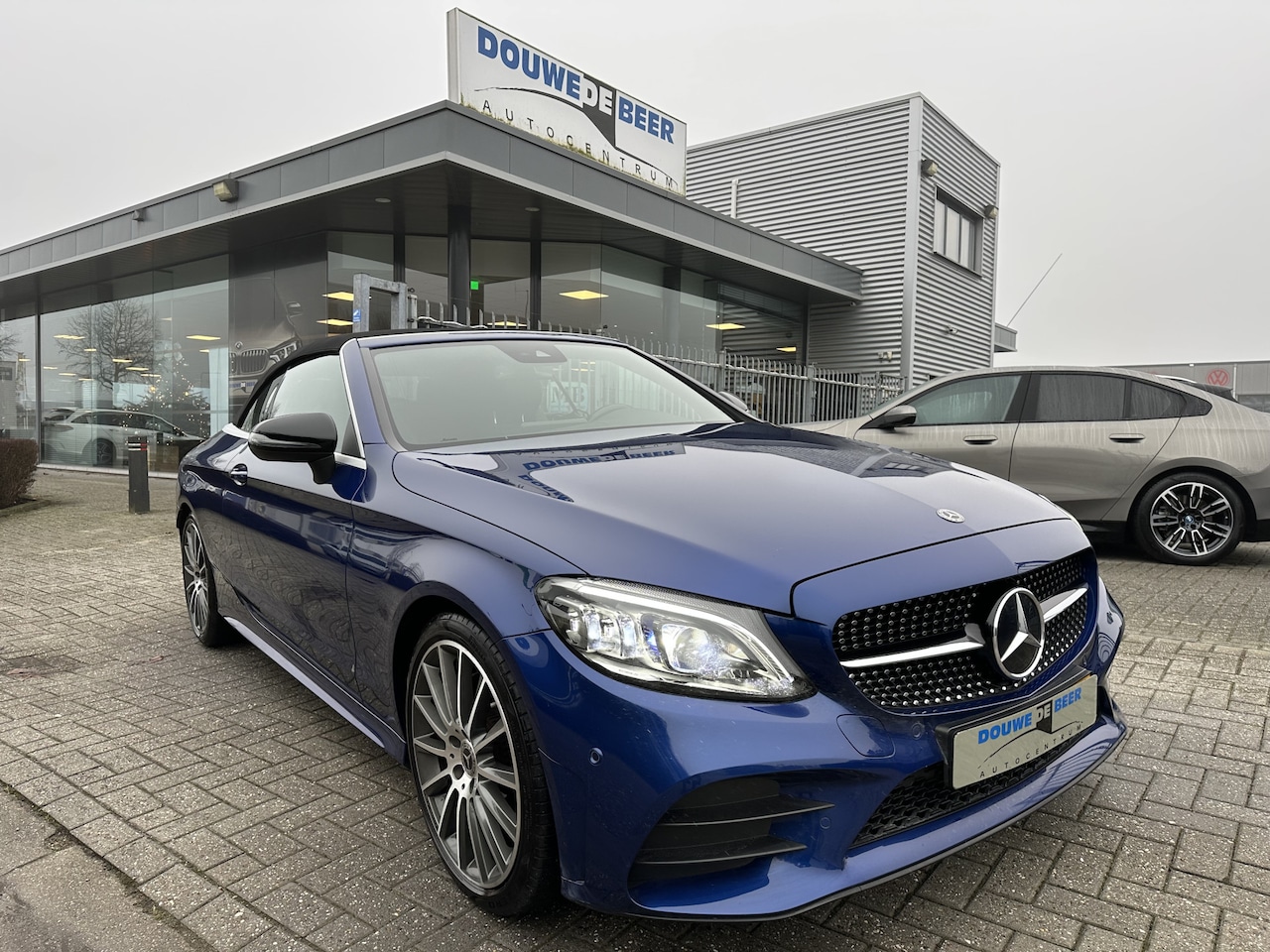 Mercedes-Benz C-klasse Cabrio - 200 AMG Airscarf | Night | Camera | Digital Dash | Stoelverw. | - AutoWereld.nl