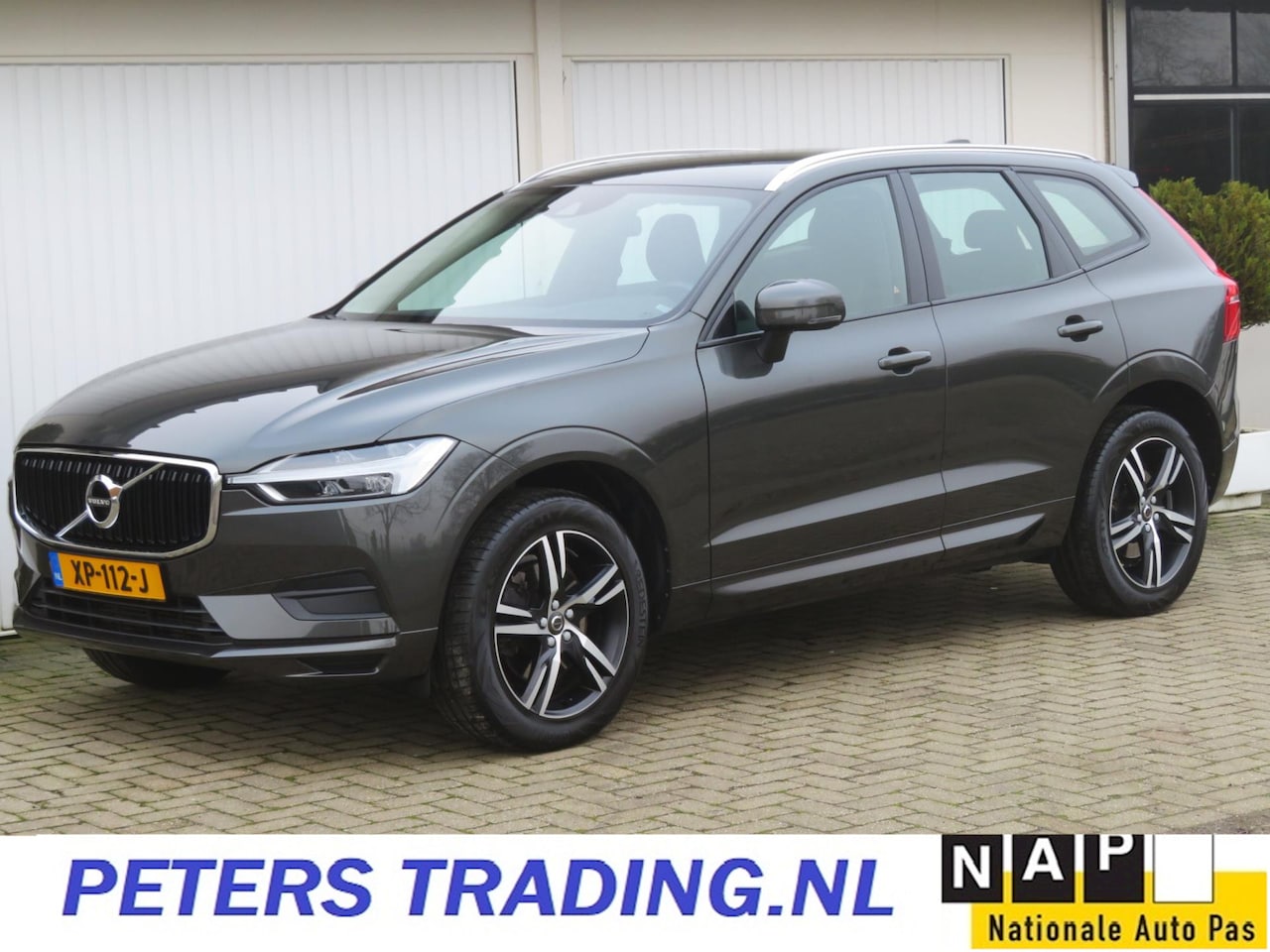 Volvo XC60 - 2.0 T5 Momentum CARPLAY-FULL LED-NL AUTO-DEALER OH-TREKHAAK - AutoWereld.nl