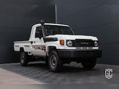 Toyota Land Cruiser - GRJ79 Single Cab M/T