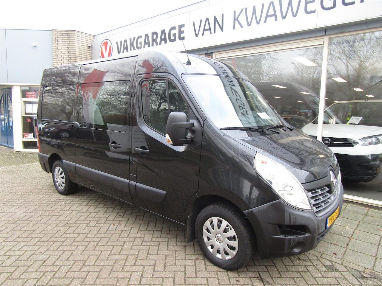 Renault Master - DUBBEL CABINE 2.3 NAVI 7 ZITS TREKHAAK - AutoWereld.nl