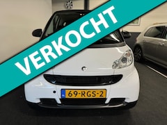 Smart Fortwo coupé - 1.0 mhd Pure / AUTOMAAT / NIEUWE APK /