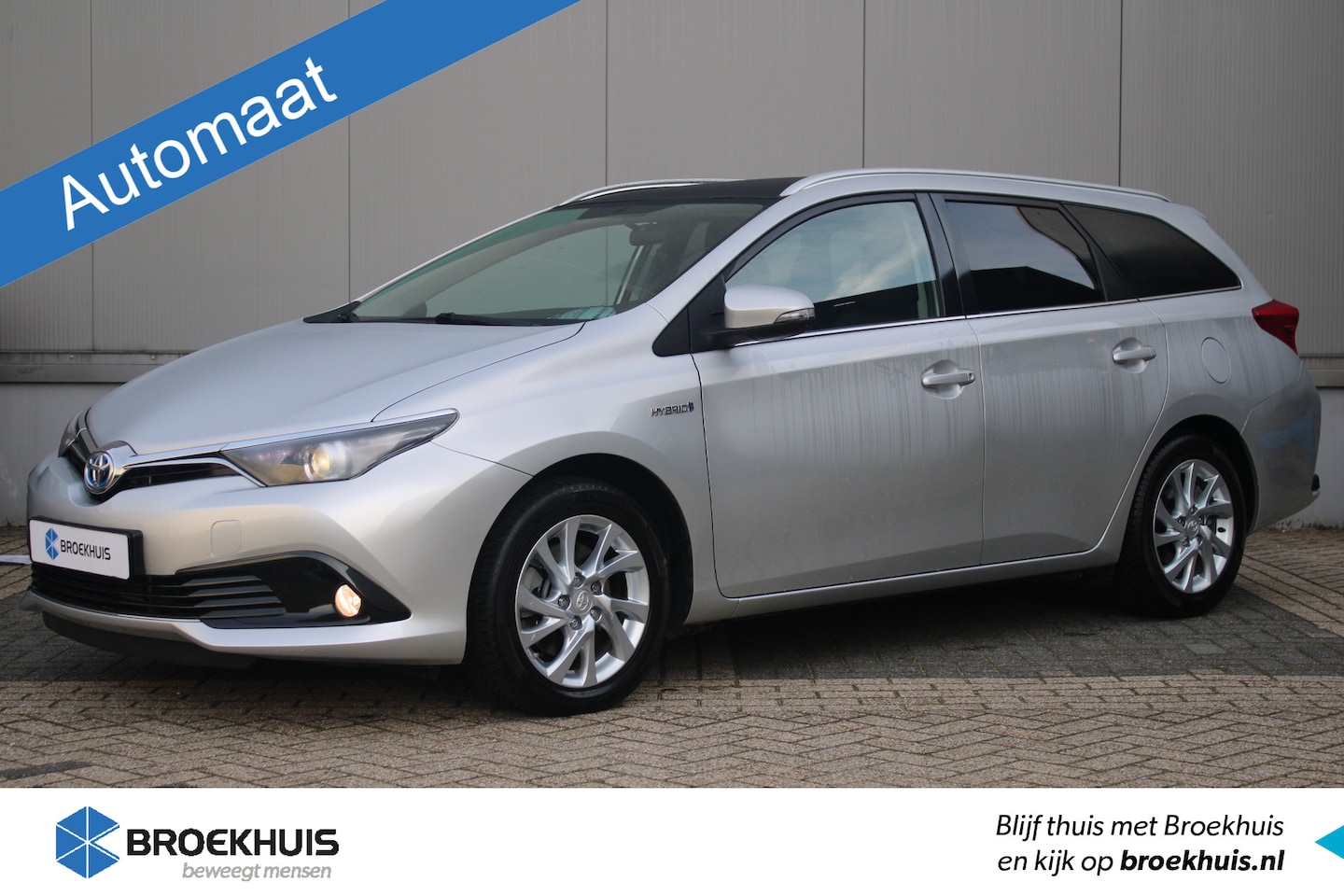 Toyota Auris - Auris 1.8 Hybrid | CAMERA | CLIMATE | NAVIGATIE | PANORAMADAK | - AutoWereld.nl