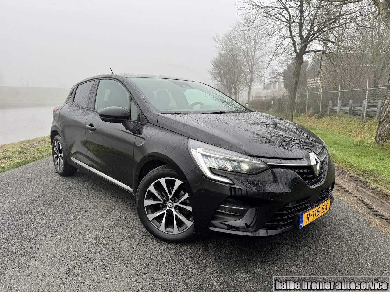 Renault Clio - 1.0 TCe Business|Carplay|Cruise|PDC|Trekhaak - AutoWereld.nl