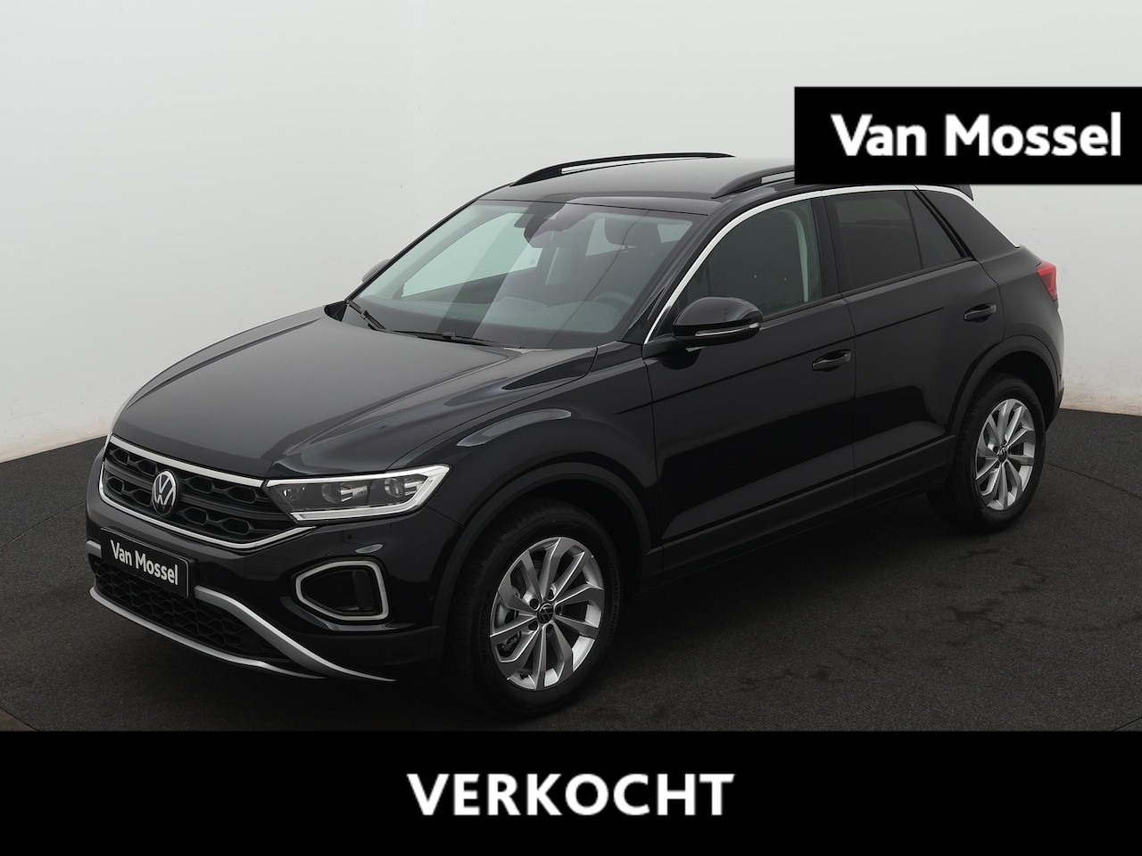 Volkswagen T-Roc - 1.0 TSI Oranje Edition 110 PK | Navigatie | Apple Carplay | Climate Control | LED plus | P - AutoWereld.nl