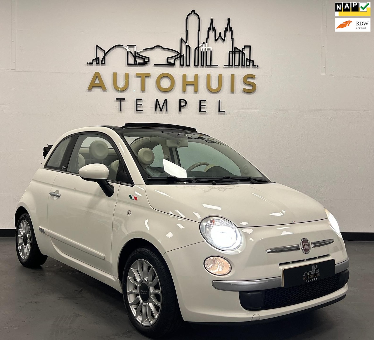 Fiat 500 C - 1.2 Lounge Automaat Nap Airco Cabrio PDC Lm Velgen - AutoWereld.nl