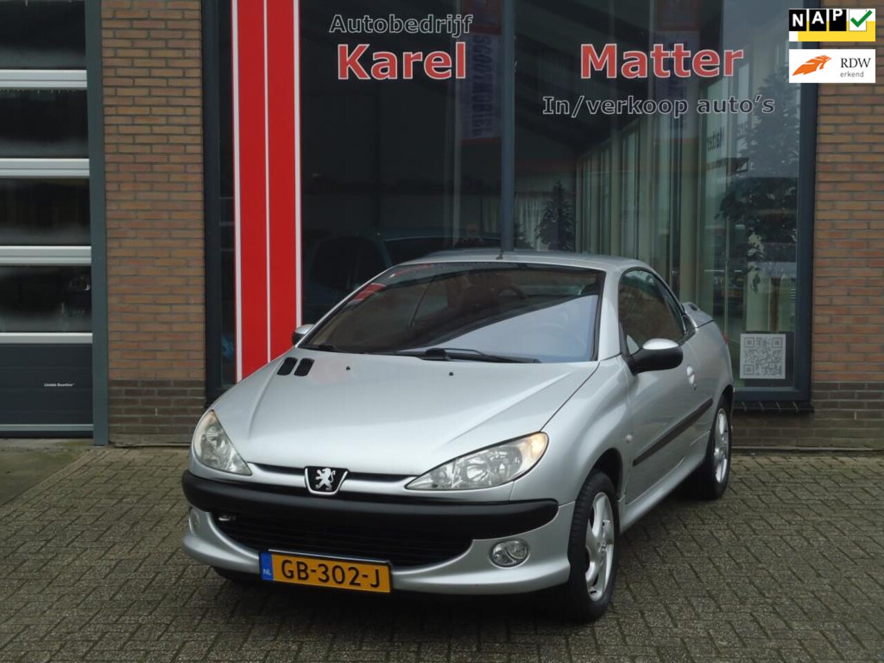 Peugeot 206 CC - 2.0-16V *LEDER* *CLIMATE CONTROL* *APK T/M 27-12-2025* - AutoWereld.nl