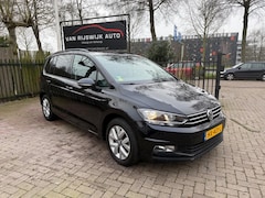 Volkswagen Touran - 1.6 TDI SCR Comfortline 5Pers Clima Nav Cruise-con Dealer Ond